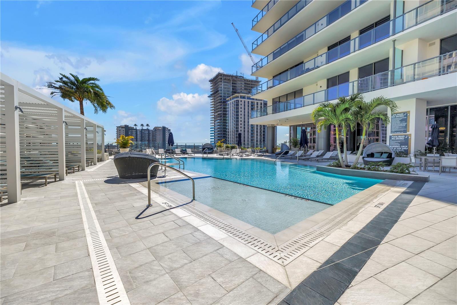 275 1ST AVE S #1703, ST PETERSBURG, FL, 33701