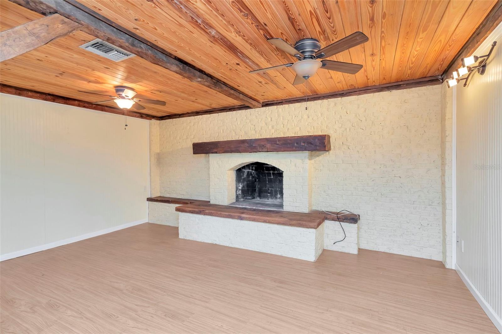 8350 94TH AVE, SEMINOLE, FL, 33777