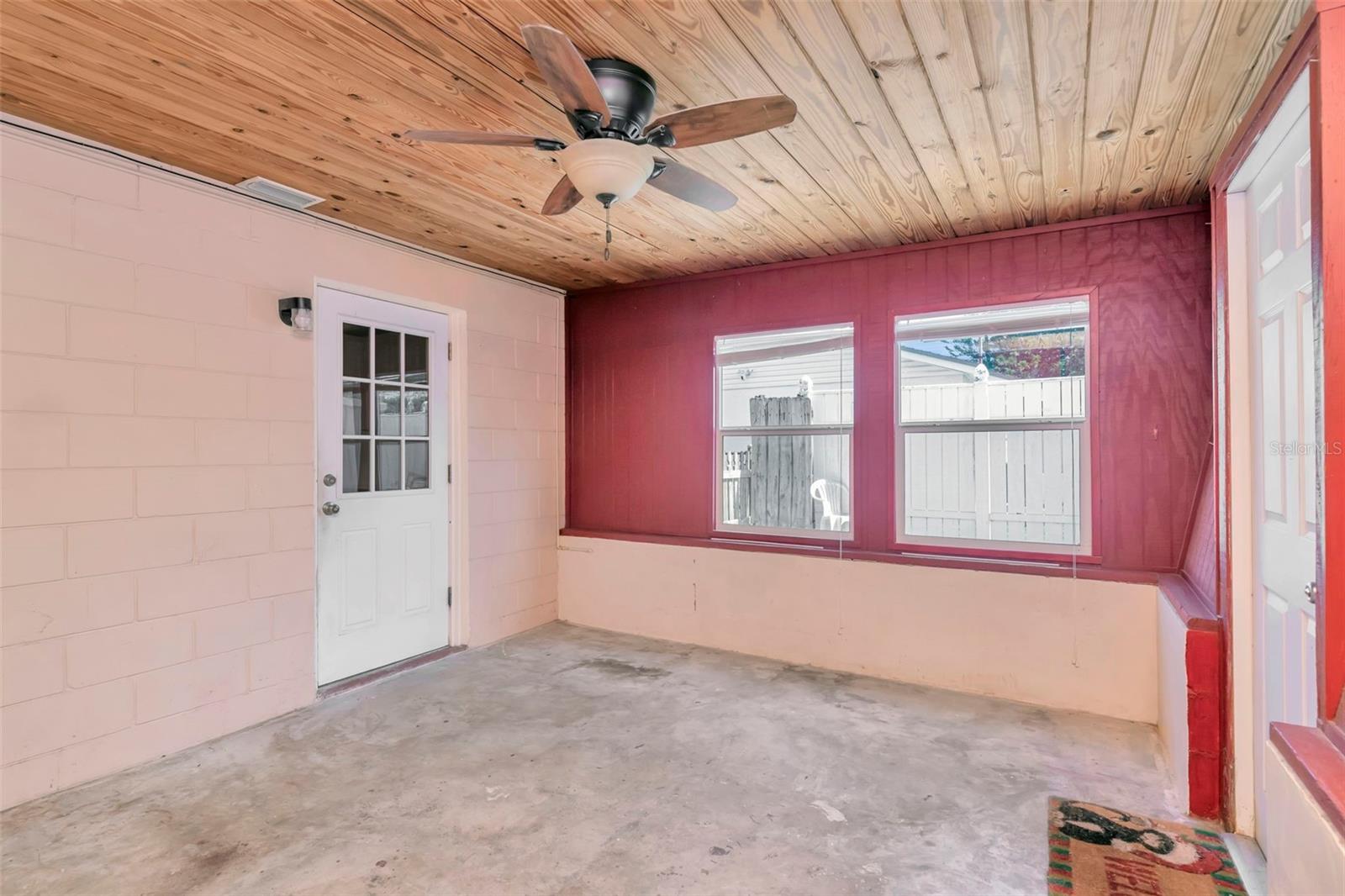 8350 94TH AVE, SEMINOLE, FL, 33777
