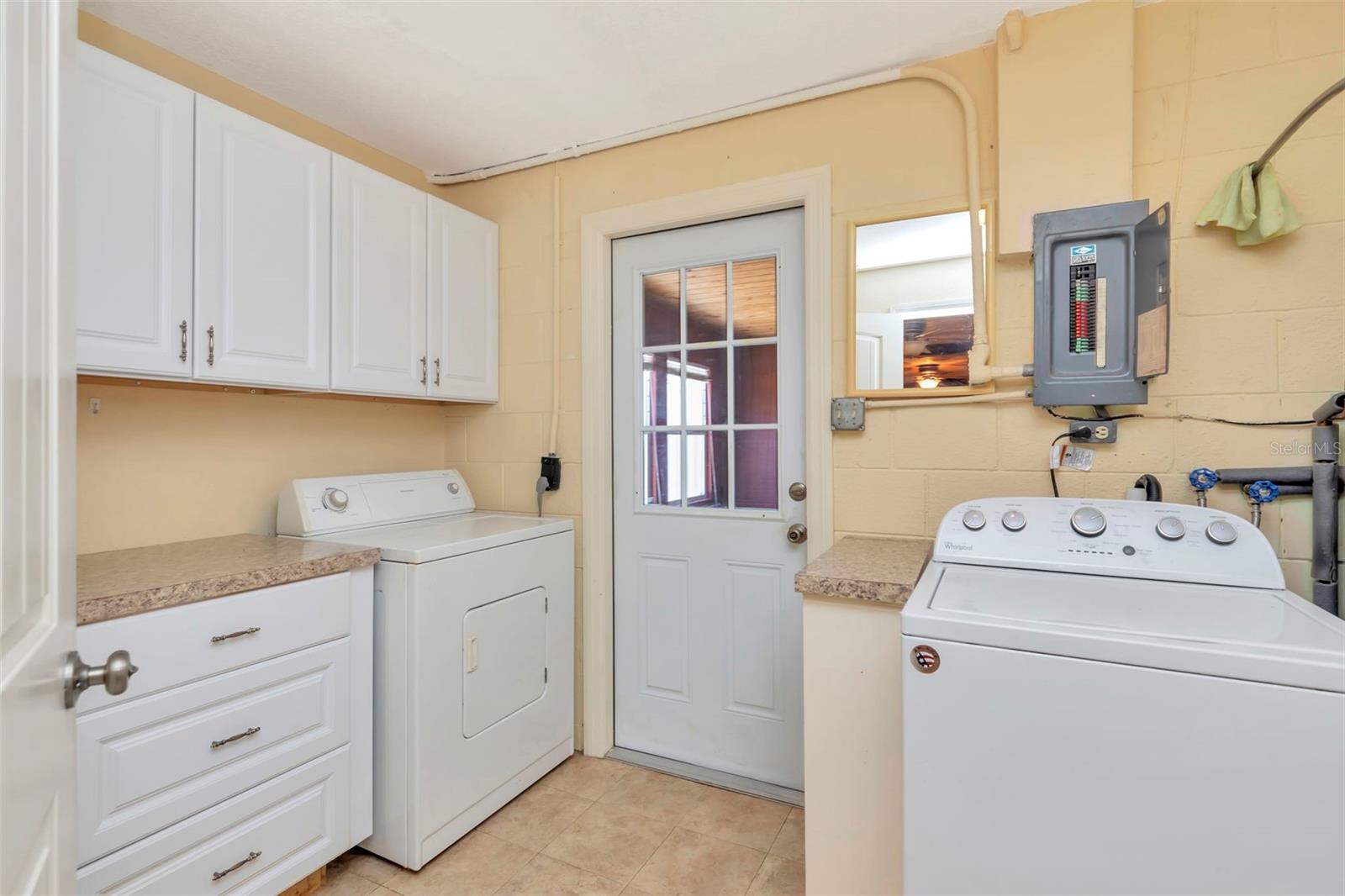 8350 94TH AVE, SEMINOLE, FL, 33777