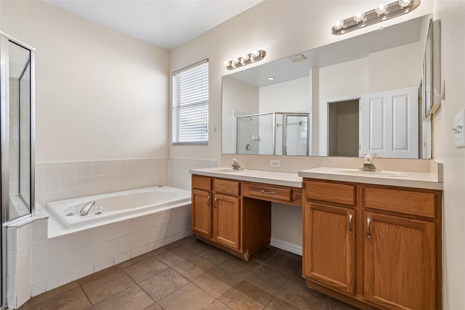 4318 BRANDON RIDGE DR, VALRICO, FL, 33594