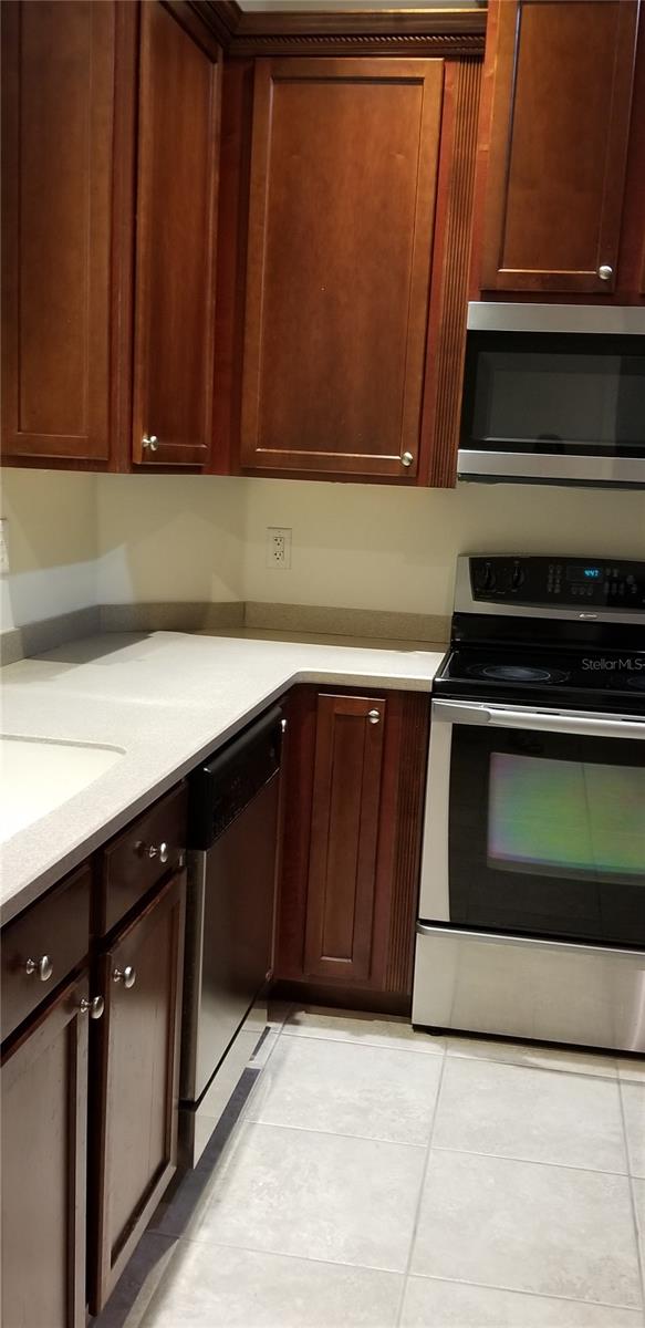 8082 MOONSTONE DR #17-101, SARASOTA, FL, 34233