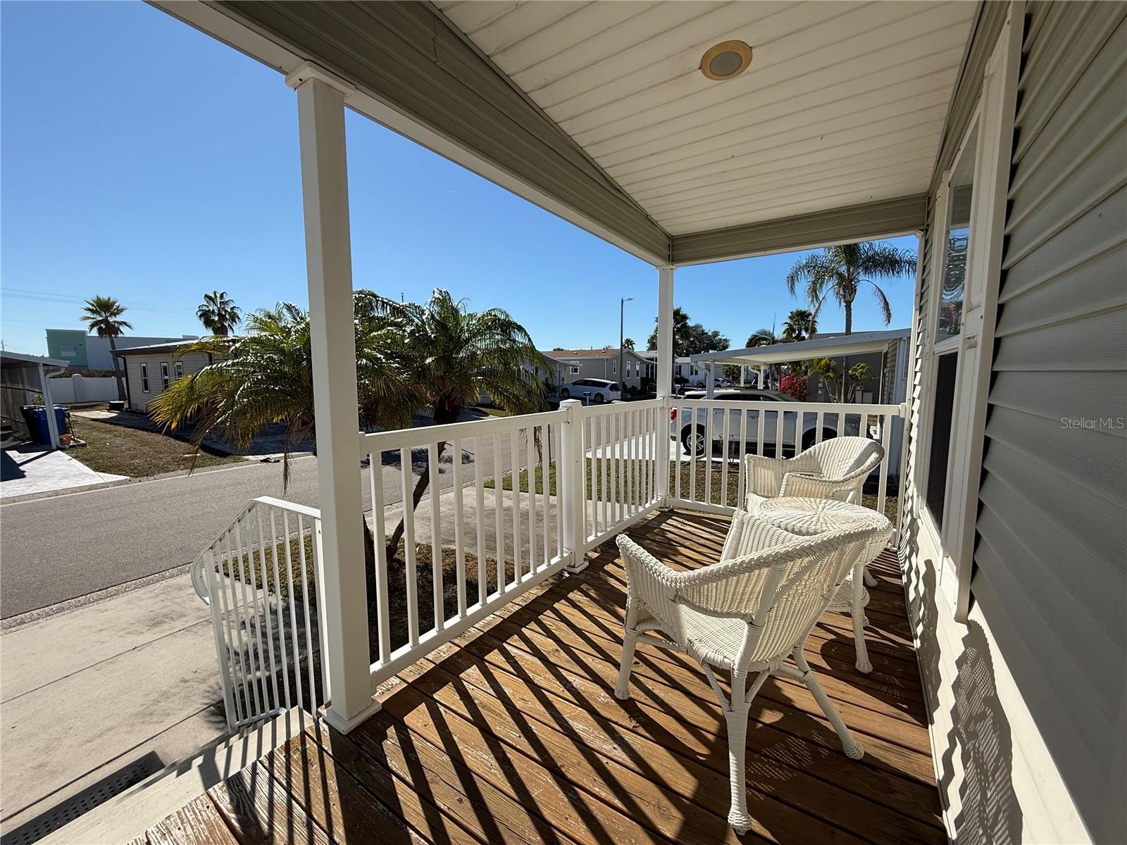 209 S PORT ROYAL LN, APOLLO BEACH, FL, 33572