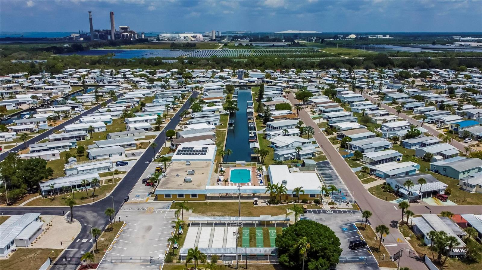 209 S PORT ROYAL LN, APOLLO BEACH, FL, 33572