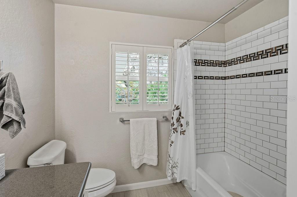 3330 GARLAND WAY, MOUNT DORA, FL, 32757