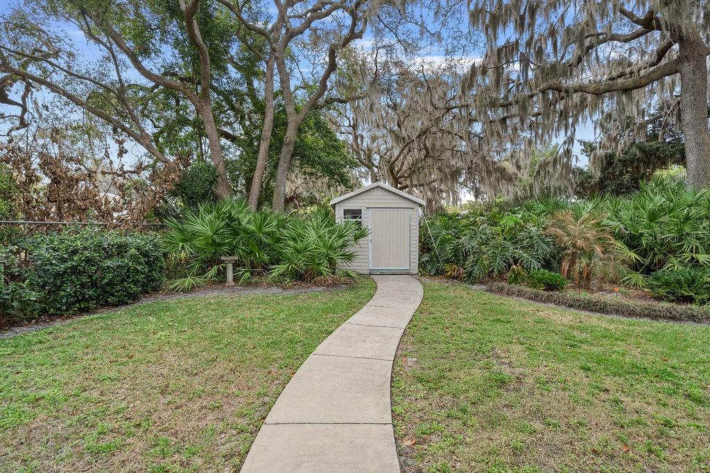 3330 GARLAND WAY, MOUNT DORA, FL, 32757