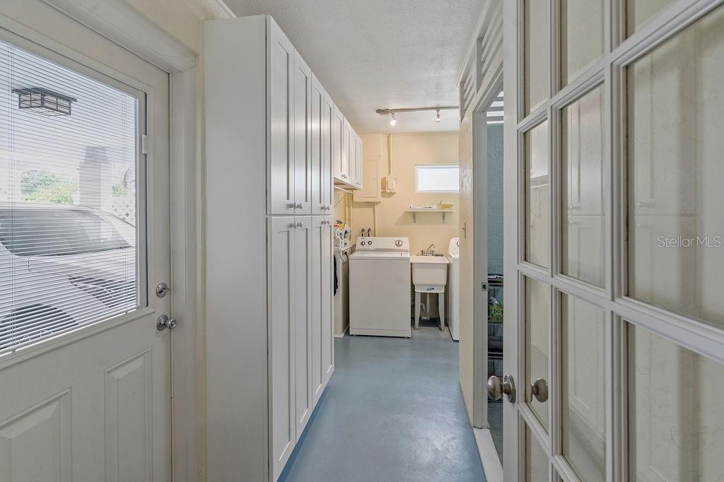 3330 GARLAND WAY, MOUNT DORA, FL, 32757