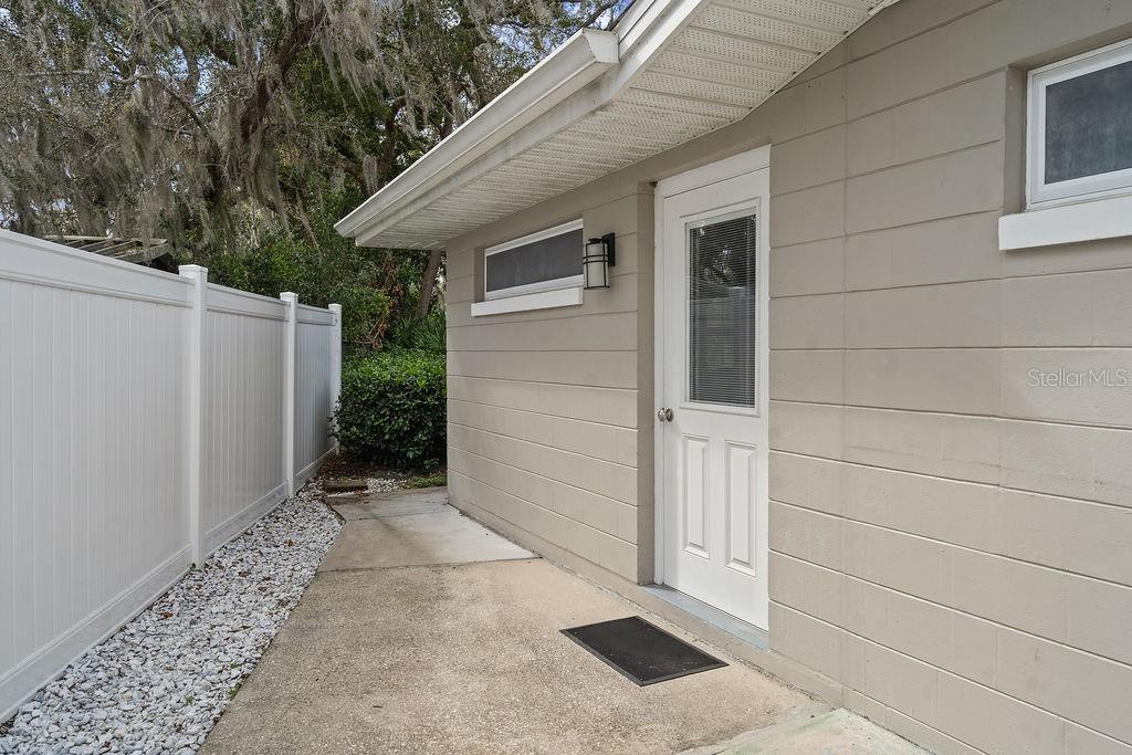 3330 GARLAND WAY, MOUNT DORA, FL, 32757