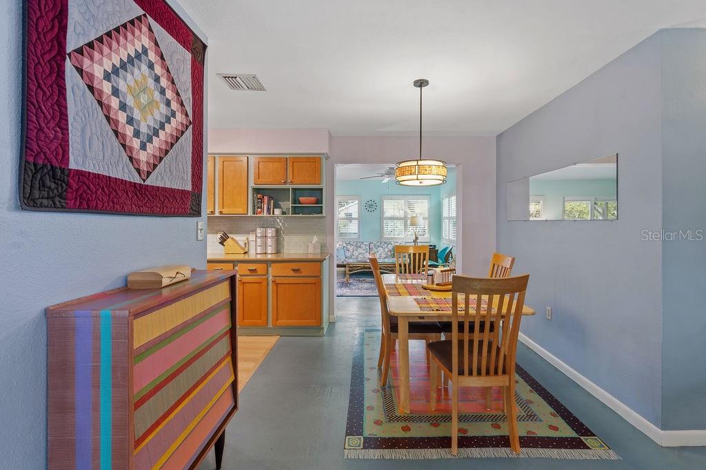 3330 GARLAND WAY, MOUNT DORA, FL, 32757
