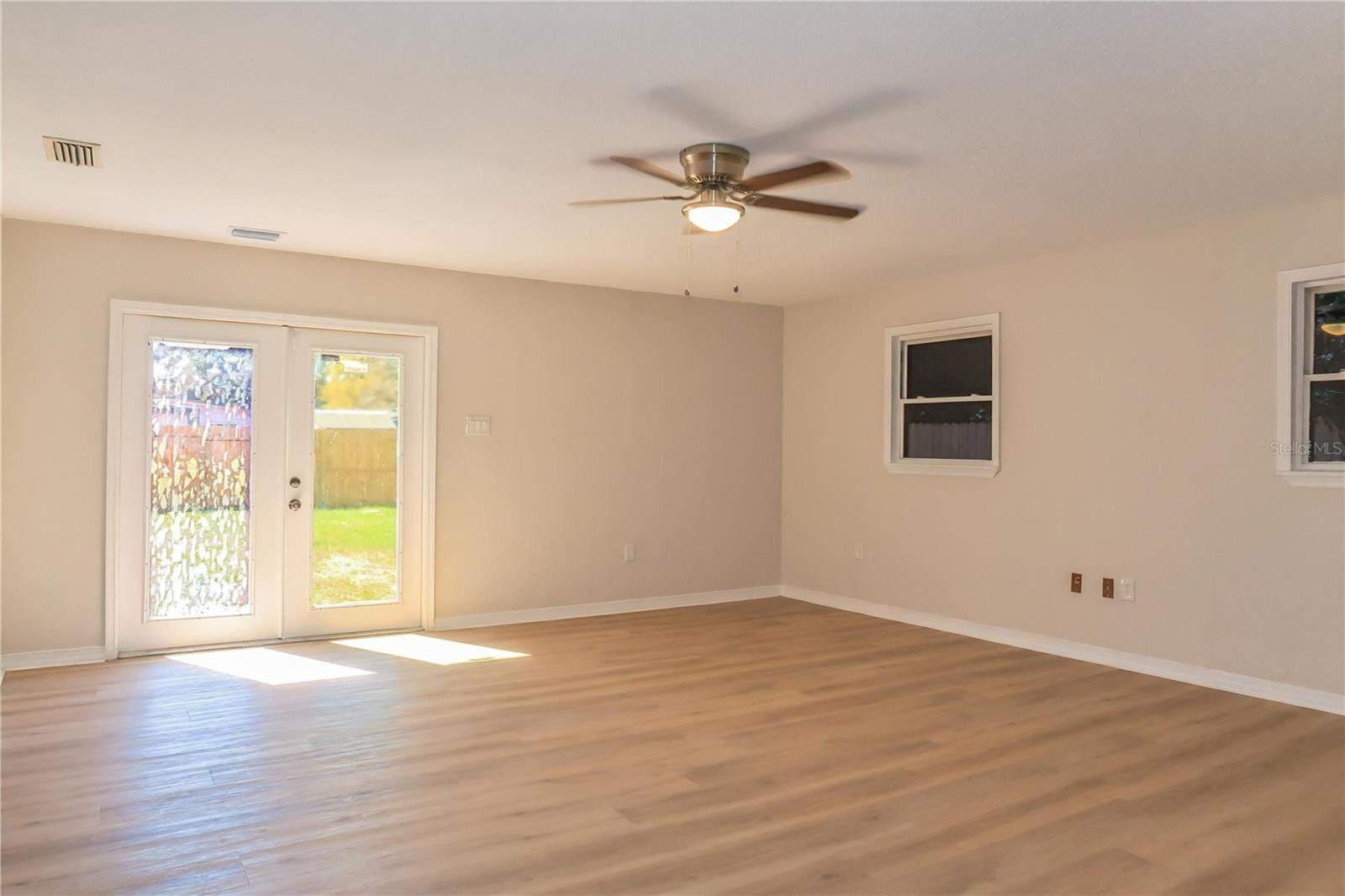 5460 40TH AVE N, ST PETERSBURG, FL, 33709
