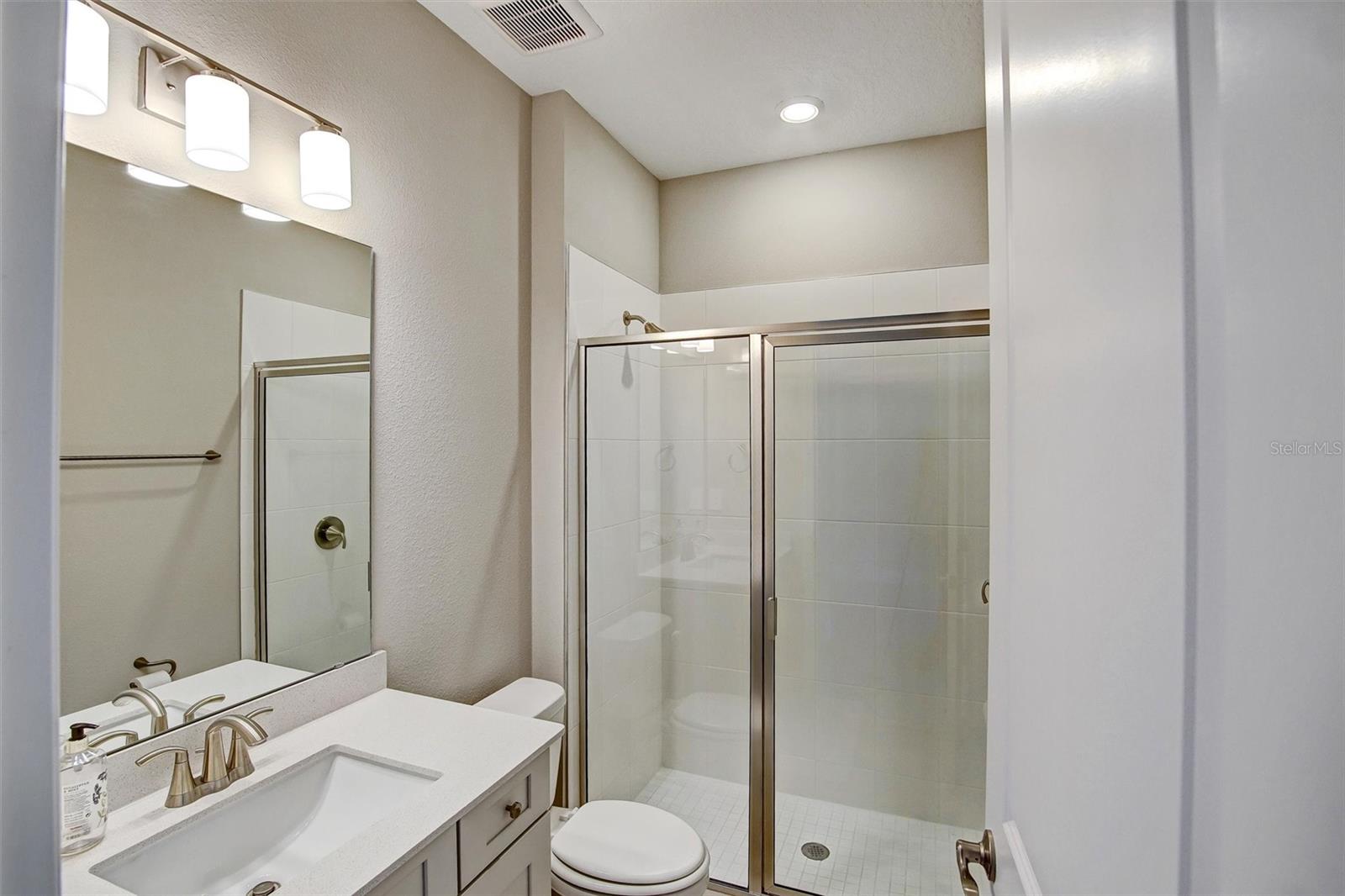 2121 DIVOT DR, DAYTONA BEACH, FL, 32124
