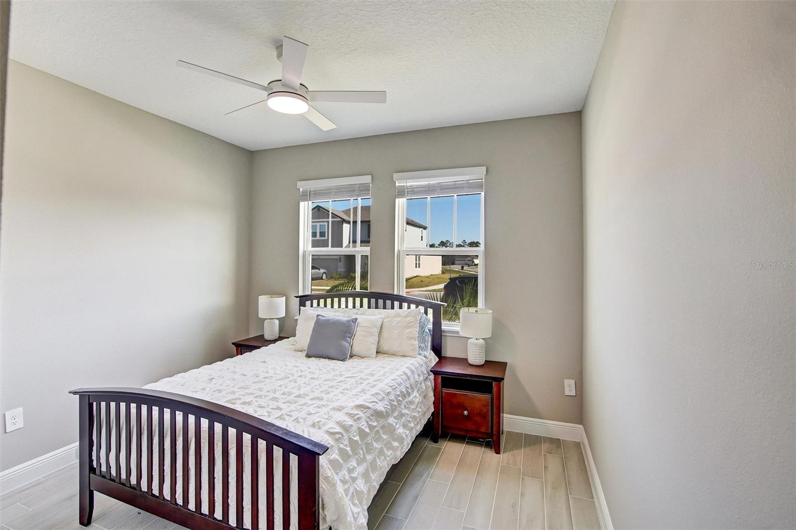 2121 DIVOT DR, DAYTONA BEACH, FL, 32124