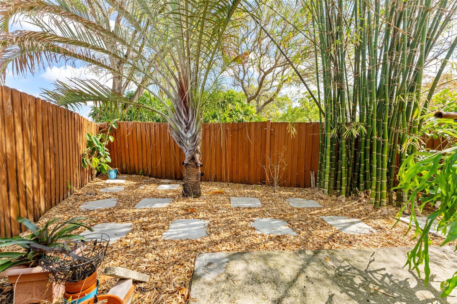 6429 N GOMEZ AVE, TAMPA, FL, 33614