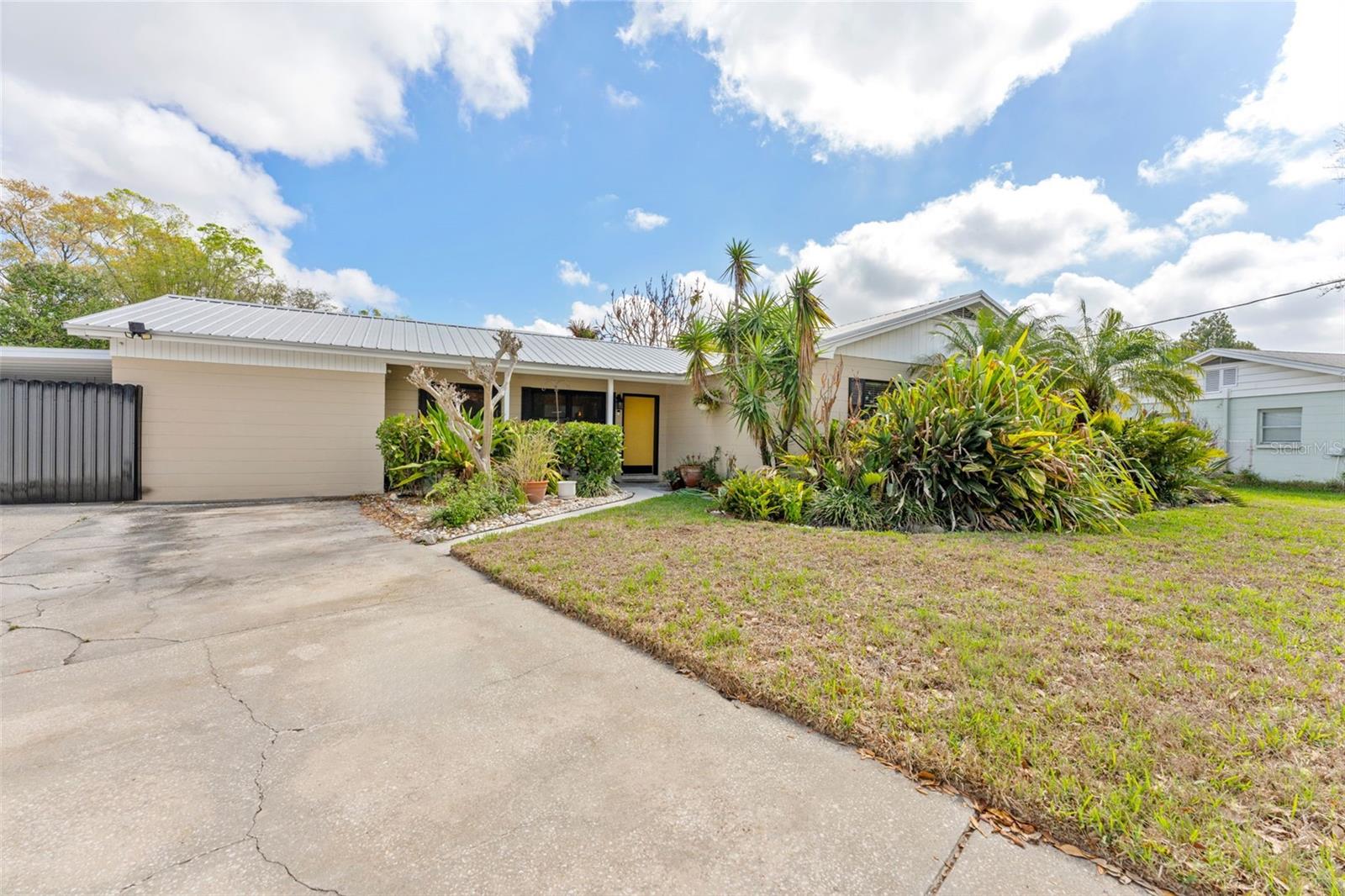 6429 N GOMEZ AVE, TAMPA, FL, 33614