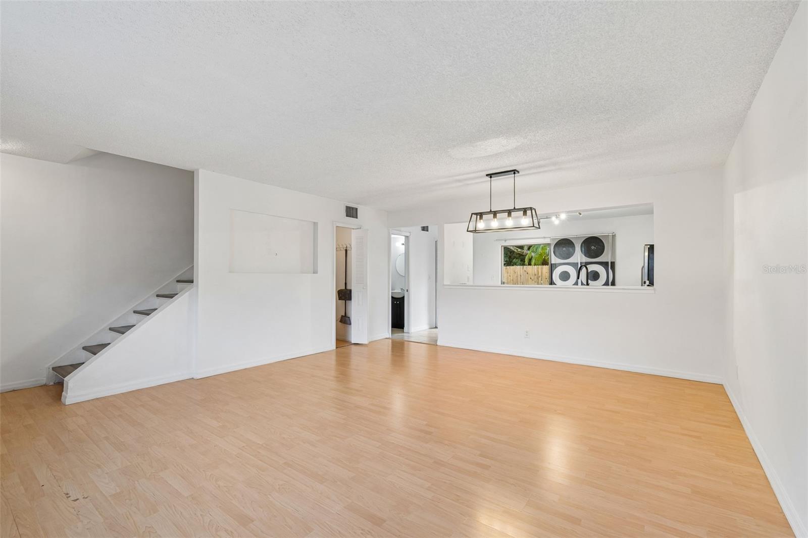 607 BOUGH AVE, CLEARWATER, FL, 33760