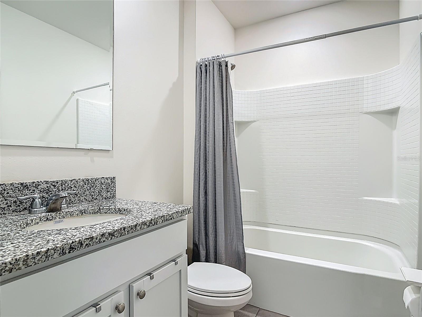 712 RED HAWK LN, DELTONA, FL, 32725