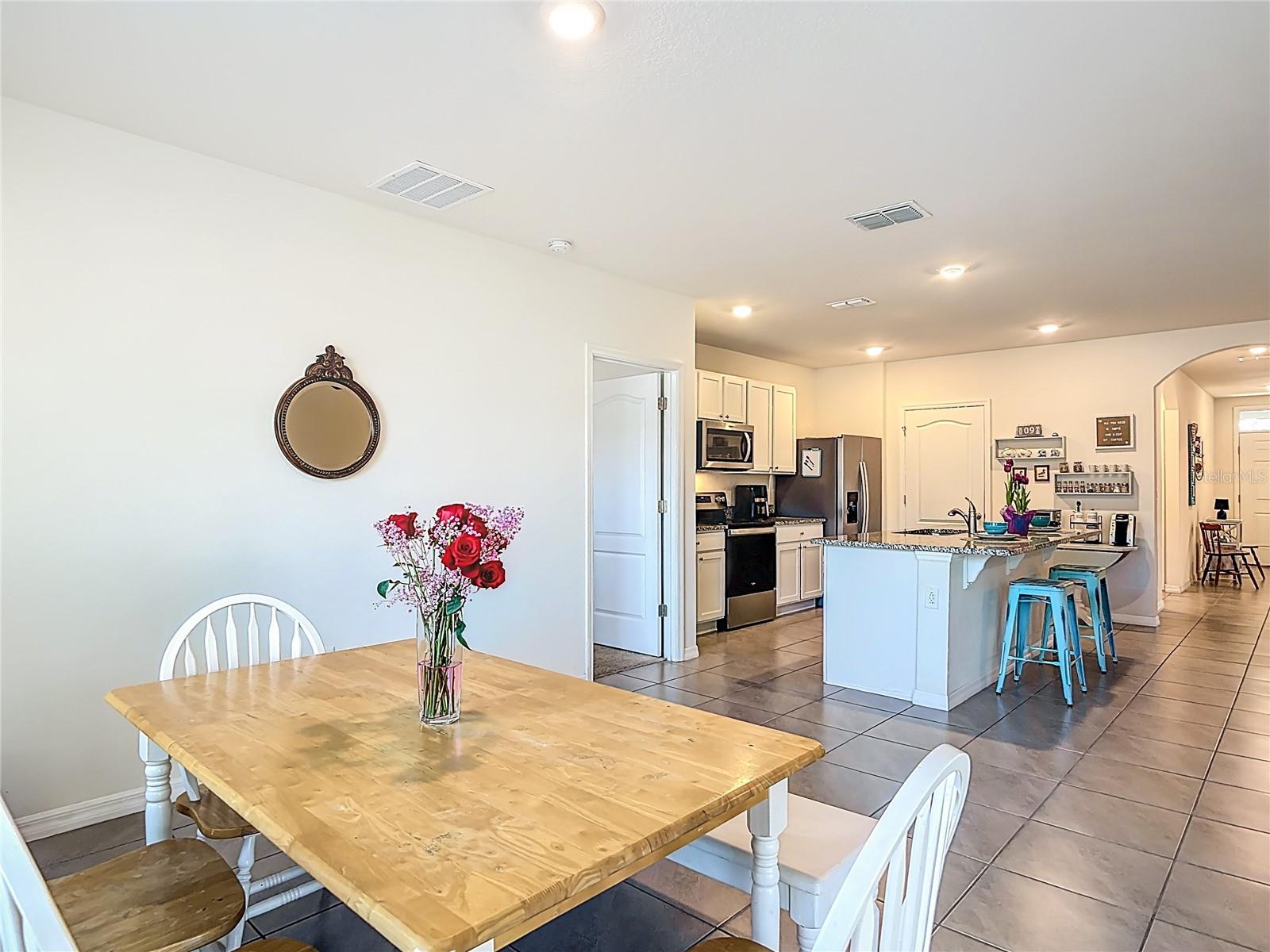 712 RED HAWK LN, DELTONA, FL, 32725
