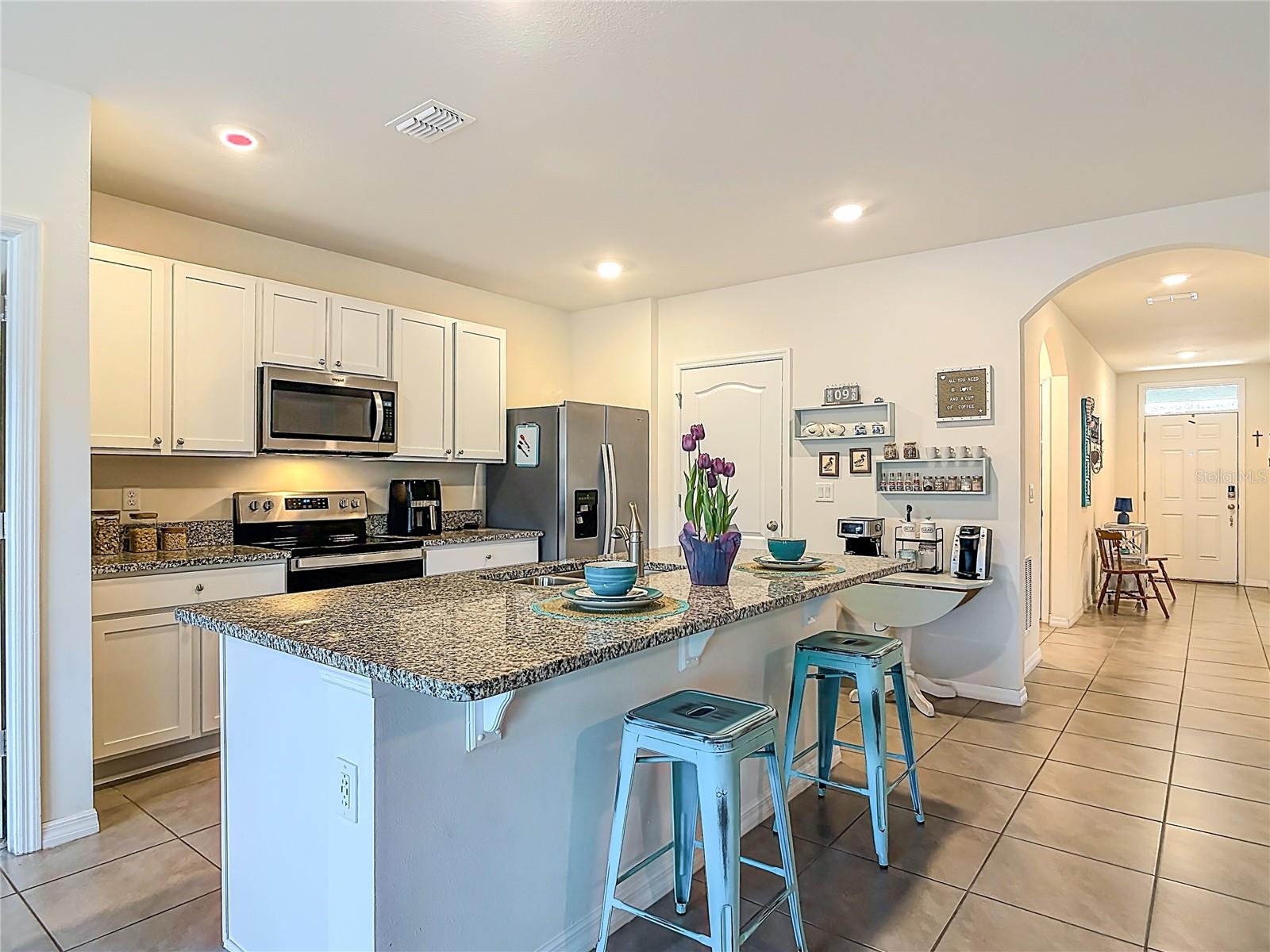 712 RED HAWK LN, DELTONA, FL, 32725