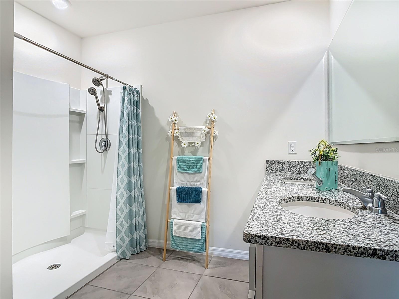 712 RED HAWK LN, DELTONA, FL, 32725
