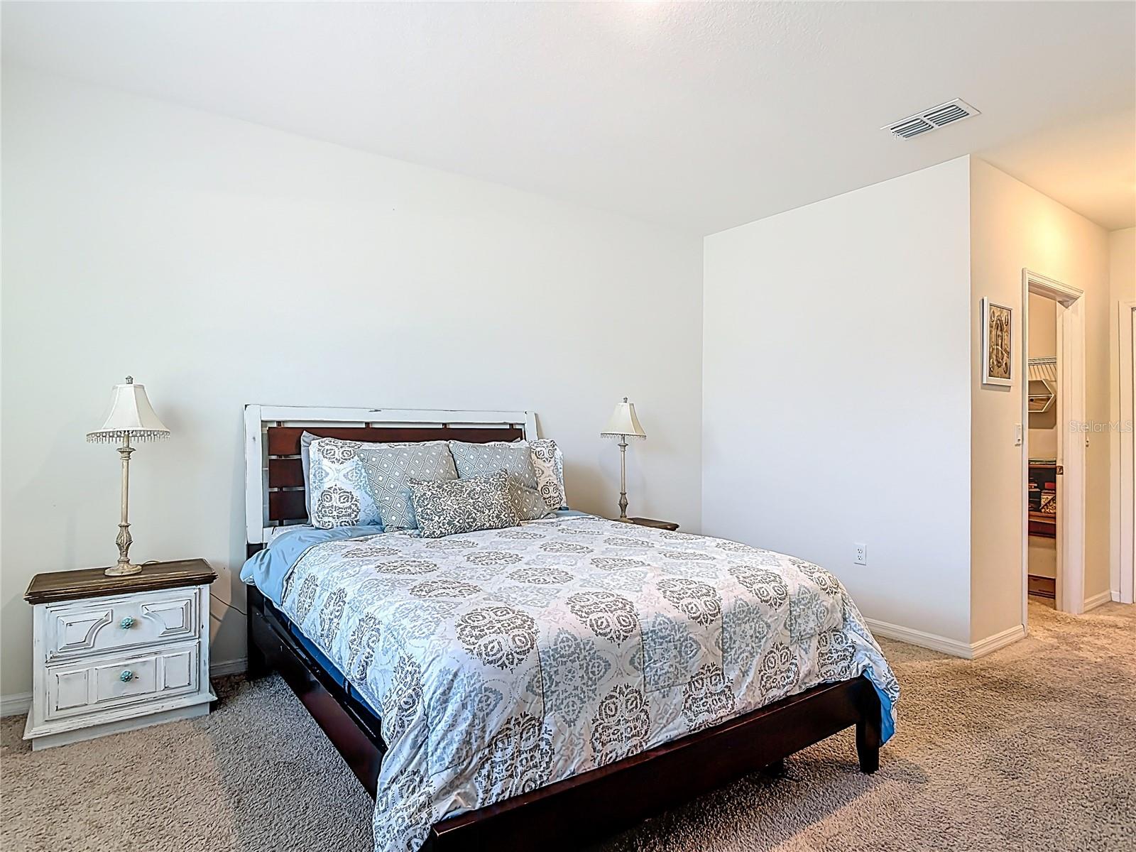 712 RED HAWK LN, DELTONA, FL, 32725