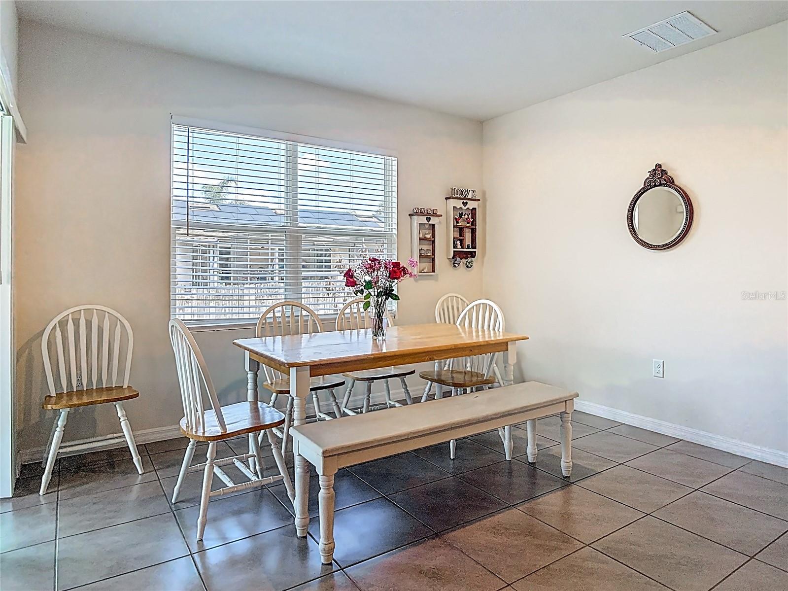 712 RED HAWK LN, DELTONA, FL, 32725