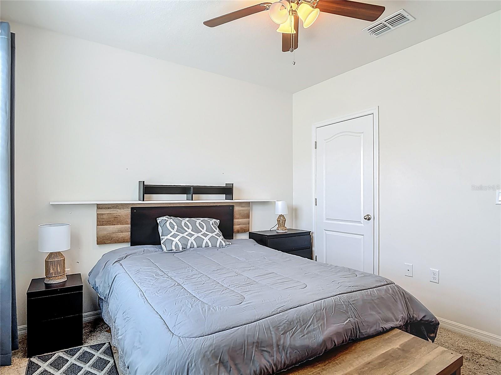 712 RED HAWK LN, DELTONA, FL, 32725