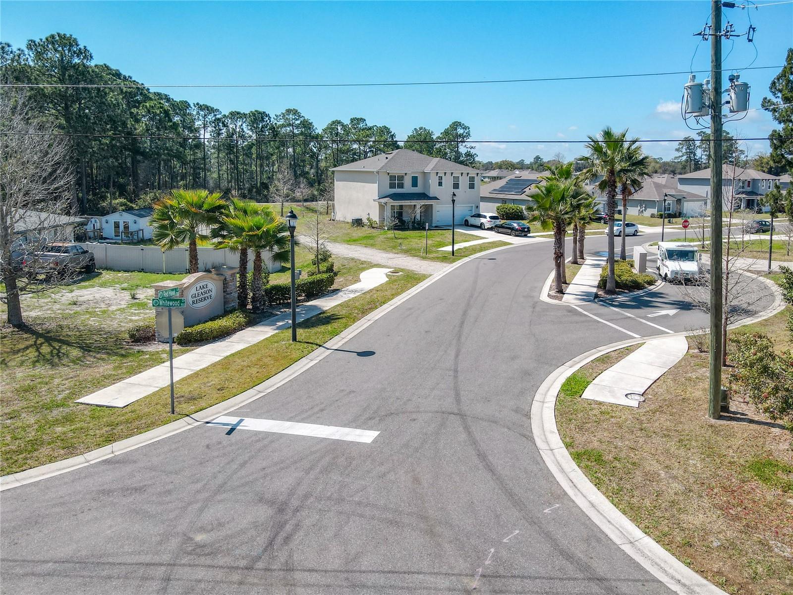 712 RED HAWK LN, DELTONA, FL, 32725