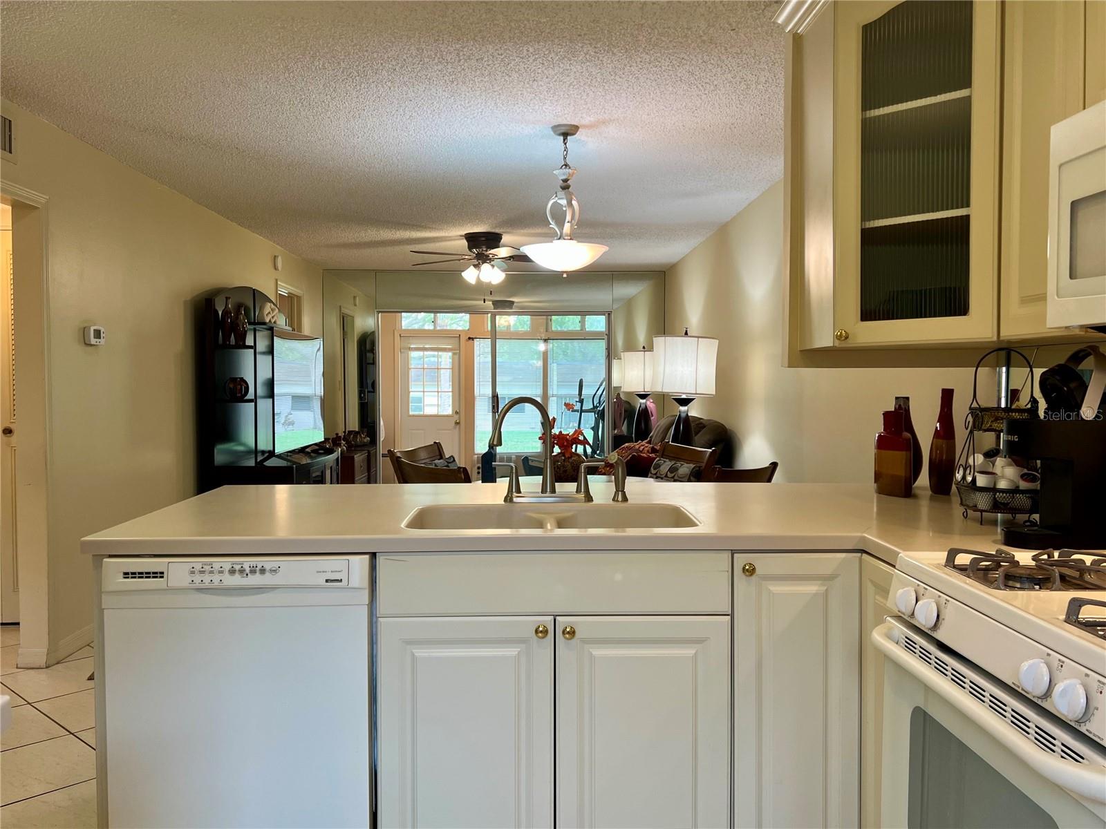 1395 MISSION DR W #28C, CLEARWATER, FL, 33759