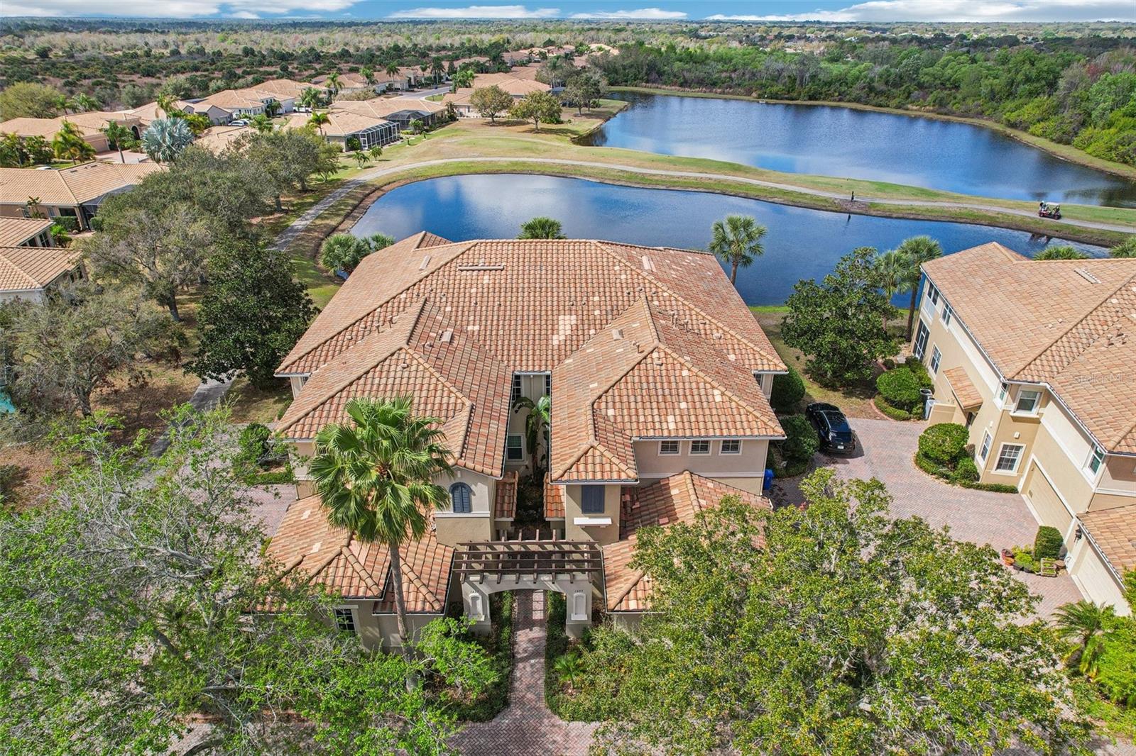 1435 EMERALD DUNES DR, SUN CITY CENTER, FL, 33573