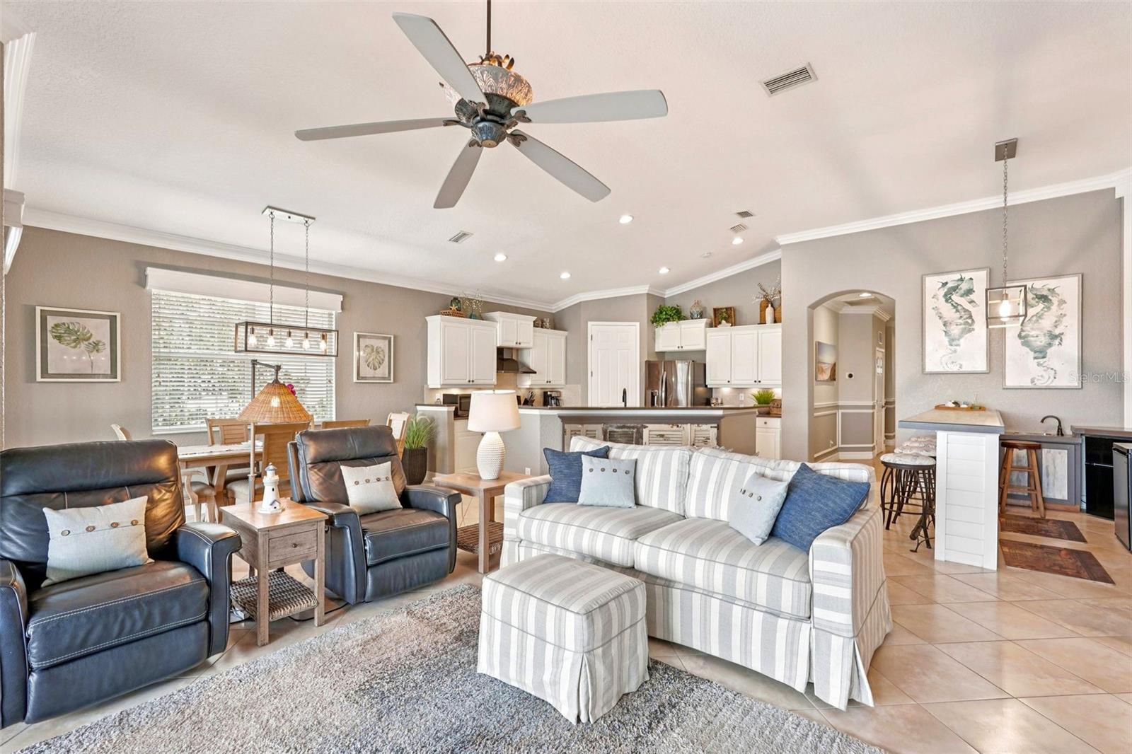 1435 EMERALD DUNES DR, SUN CITY CENTER, FL, 33573