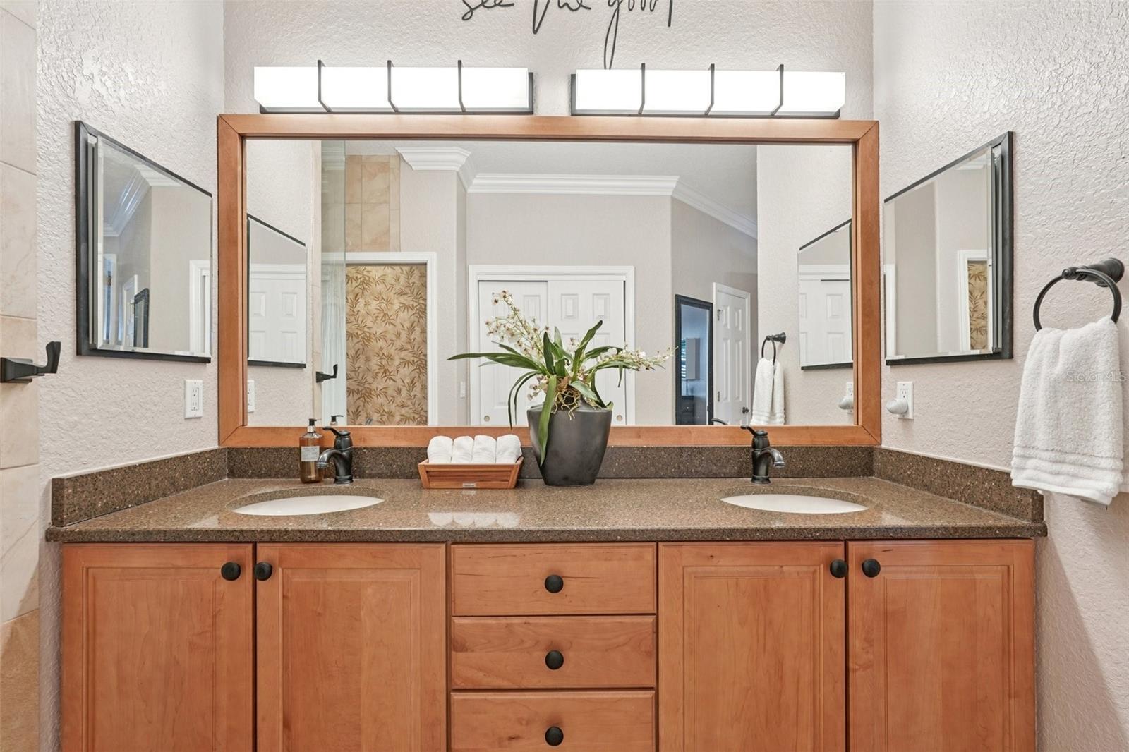 1435 EMERALD DUNES DR, SUN CITY CENTER, FL, 33573