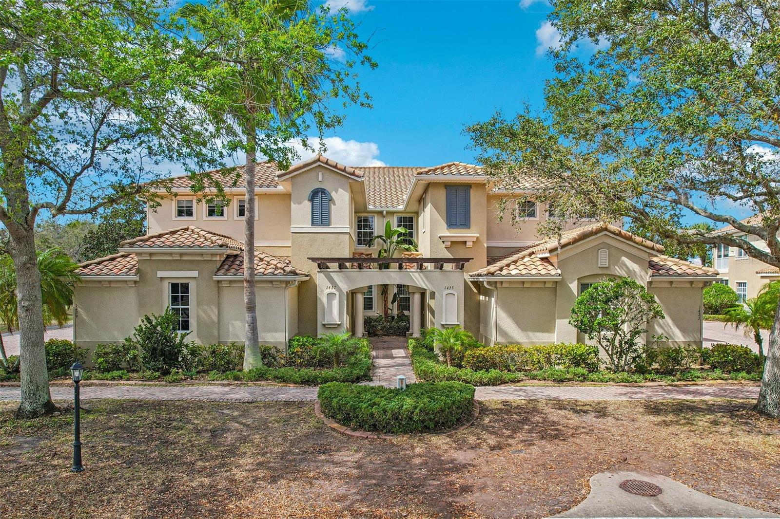 1435 EMERALD DUNES DR, SUN CITY CENTER, FL, 33573