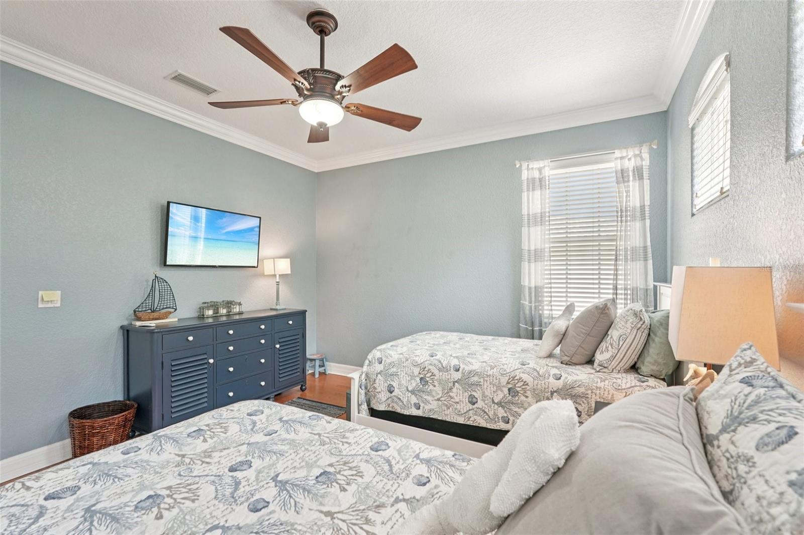 1435 EMERALD DUNES DR, SUN CITY CENTER, FL, 33573