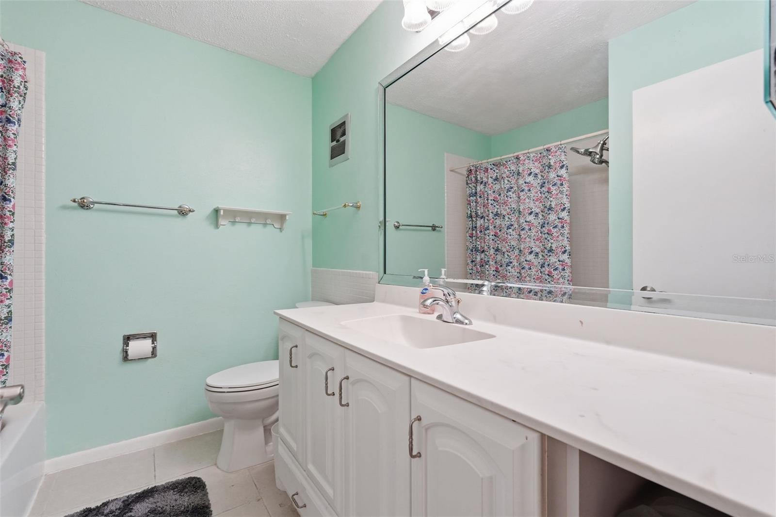 19029 US HIGHWAY 19 N #1-22, CLEARWATER, FL, 33764