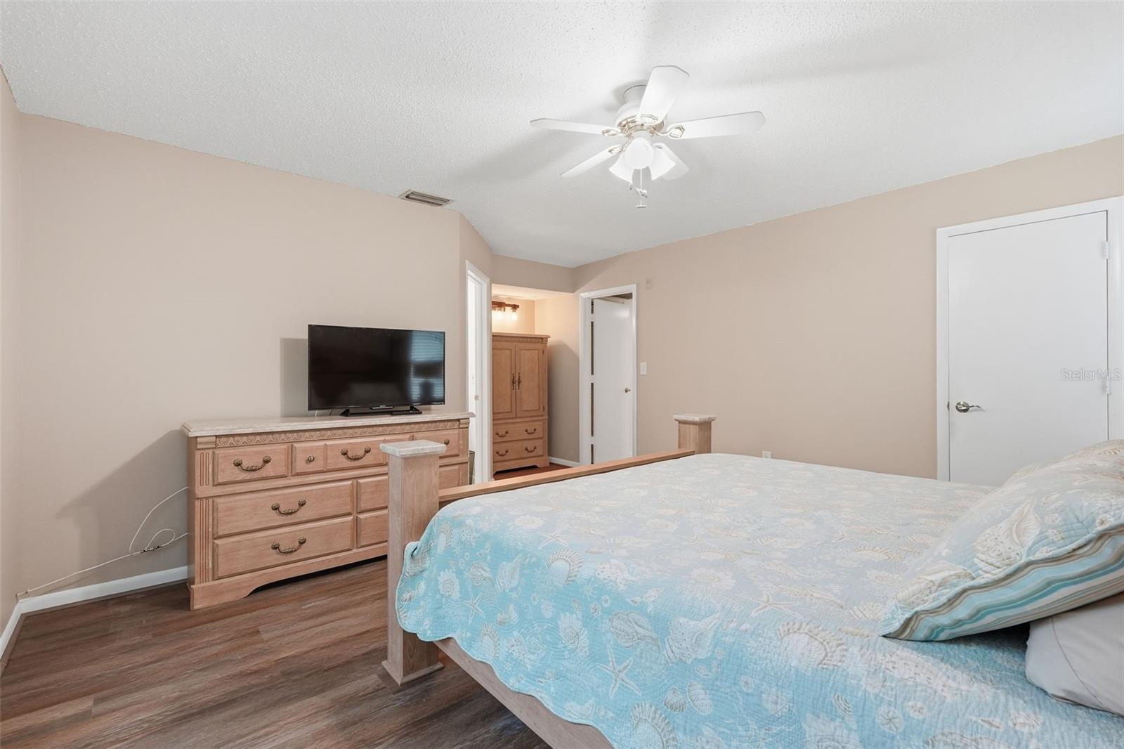 19029 US HIGHWAY 19 N #1-22, CLEARWATER, FL, 33764