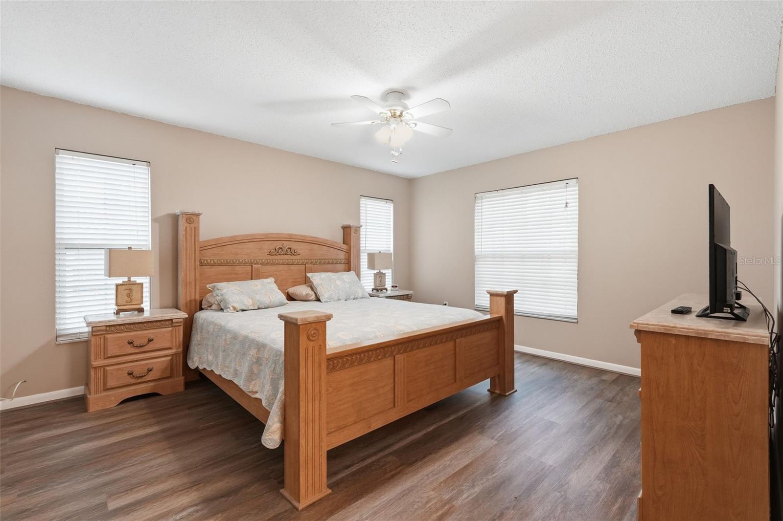 19029 US HIGHWAY 19 N #1-22, CLEARWATER, FL, 33764