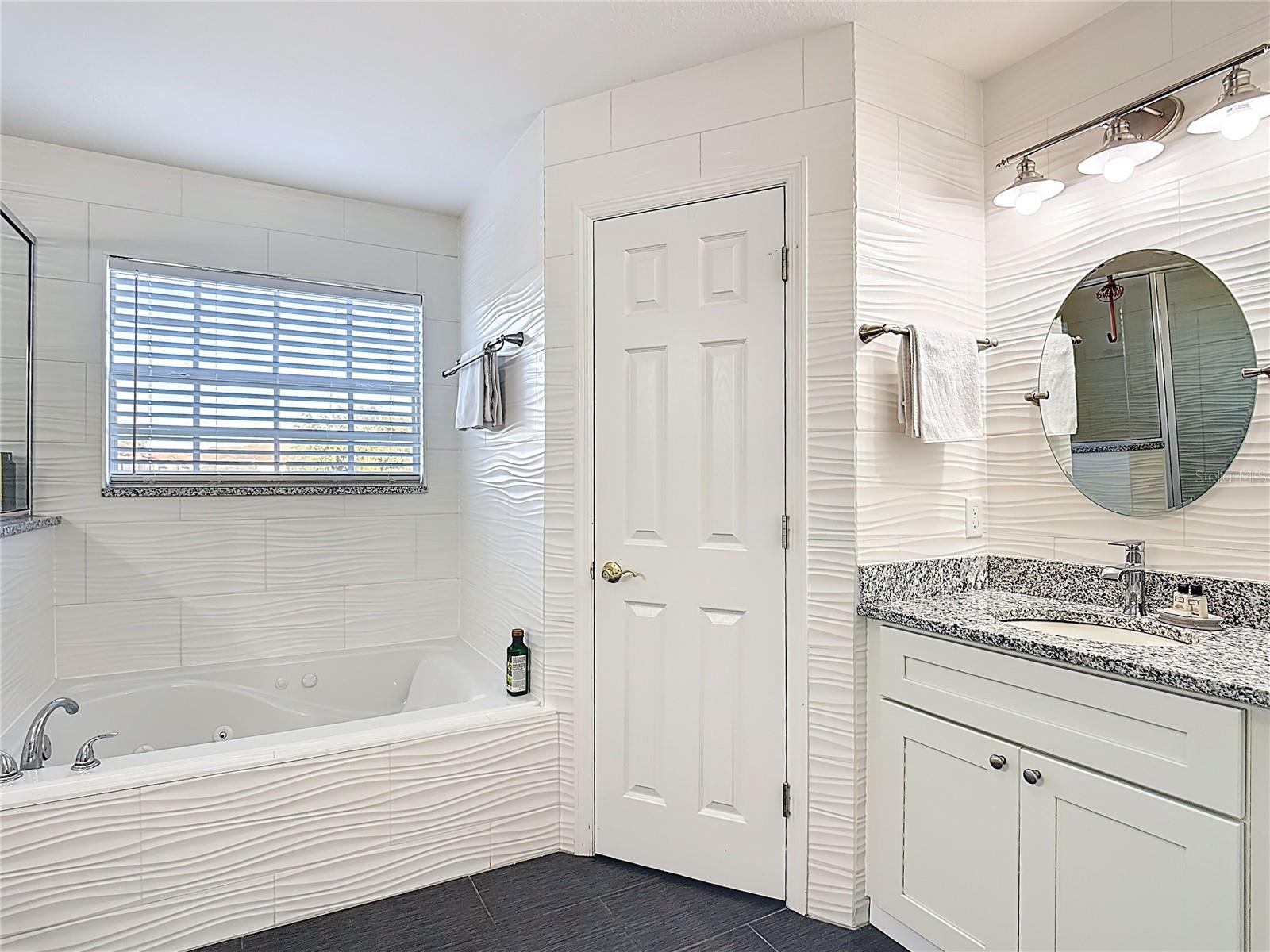 4608 CUMBRIAN LAKES DR, KISSIMMEE, FL, 34746