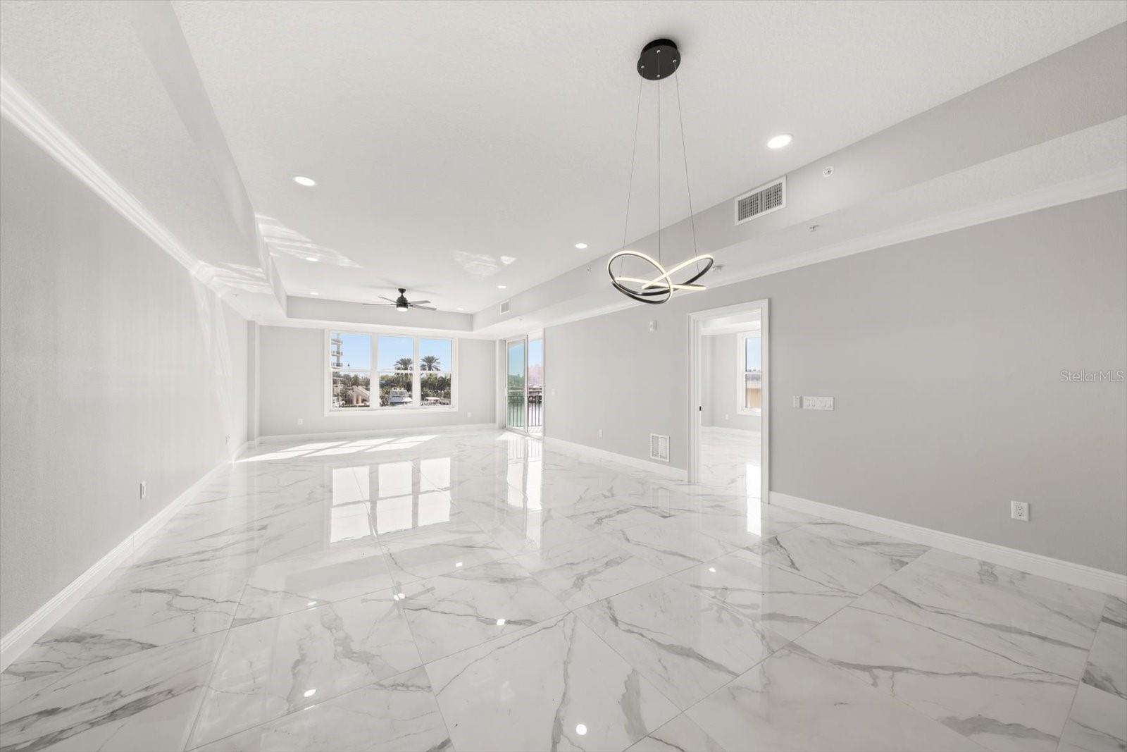 211 DOLPHIN PT #203, CLEARWATER, FL, 33767