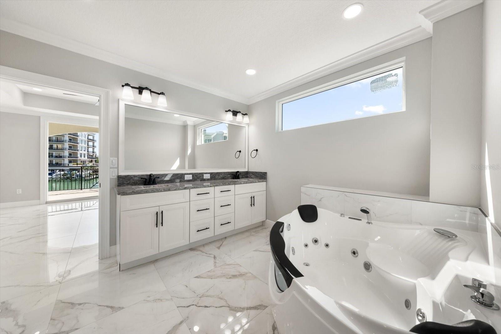 211 DOLPHIN PT #203, CLEARWATER, FL, 33767