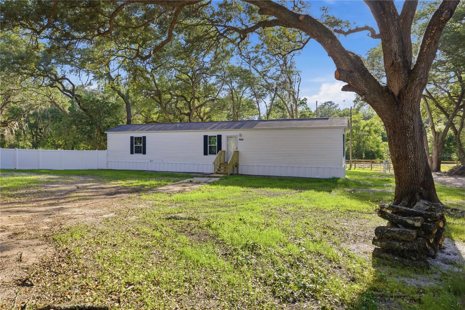 7626 SE 183RD AVENUE RD, OCKLAWAHA, FL, 32179
