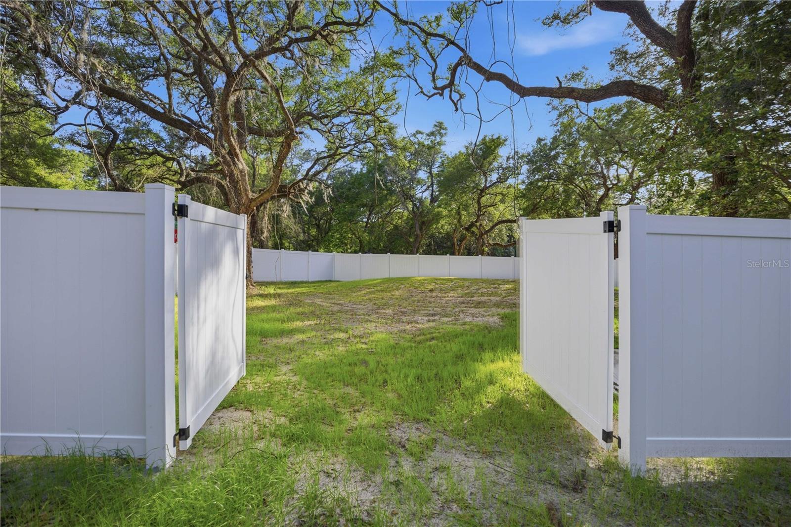 7626 SE 183RD AVENUE RD, OCKLAWAHA, FL, 32179