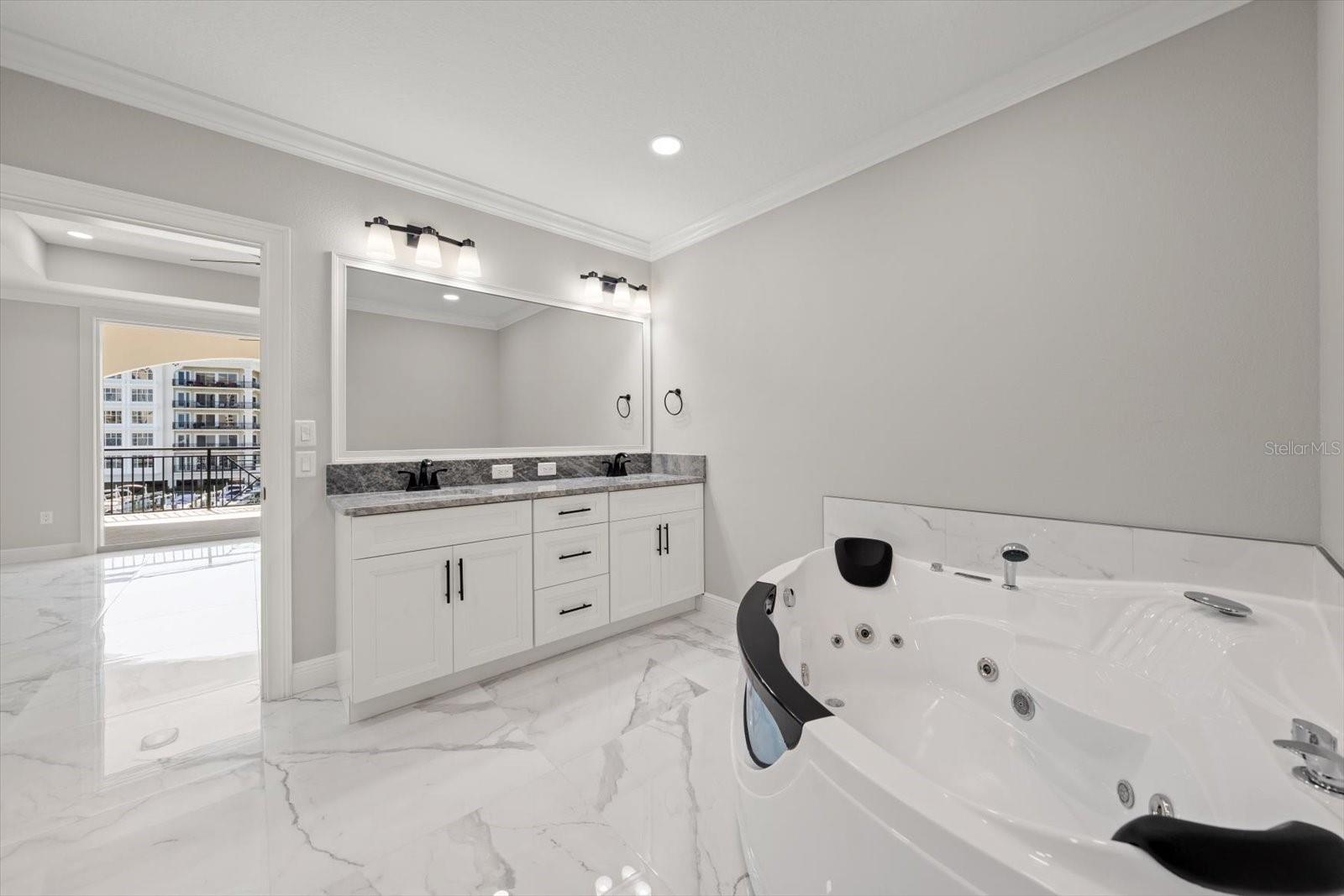 211 DOLPHIN PT #302, CLEARWATER, FL, 33767