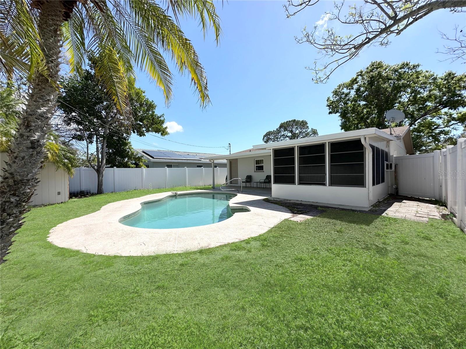 5519 17TH AVE N, ST PETERSBURG, FL, 33710