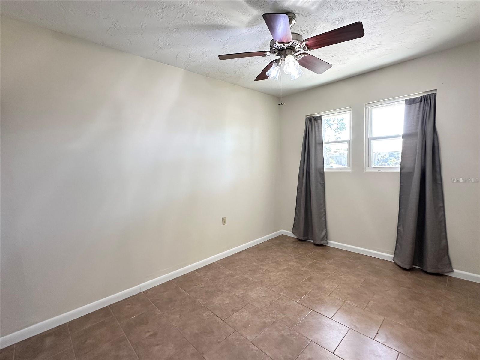 5519 17TH AVE N, ST PETERSBURG, FL, 33710