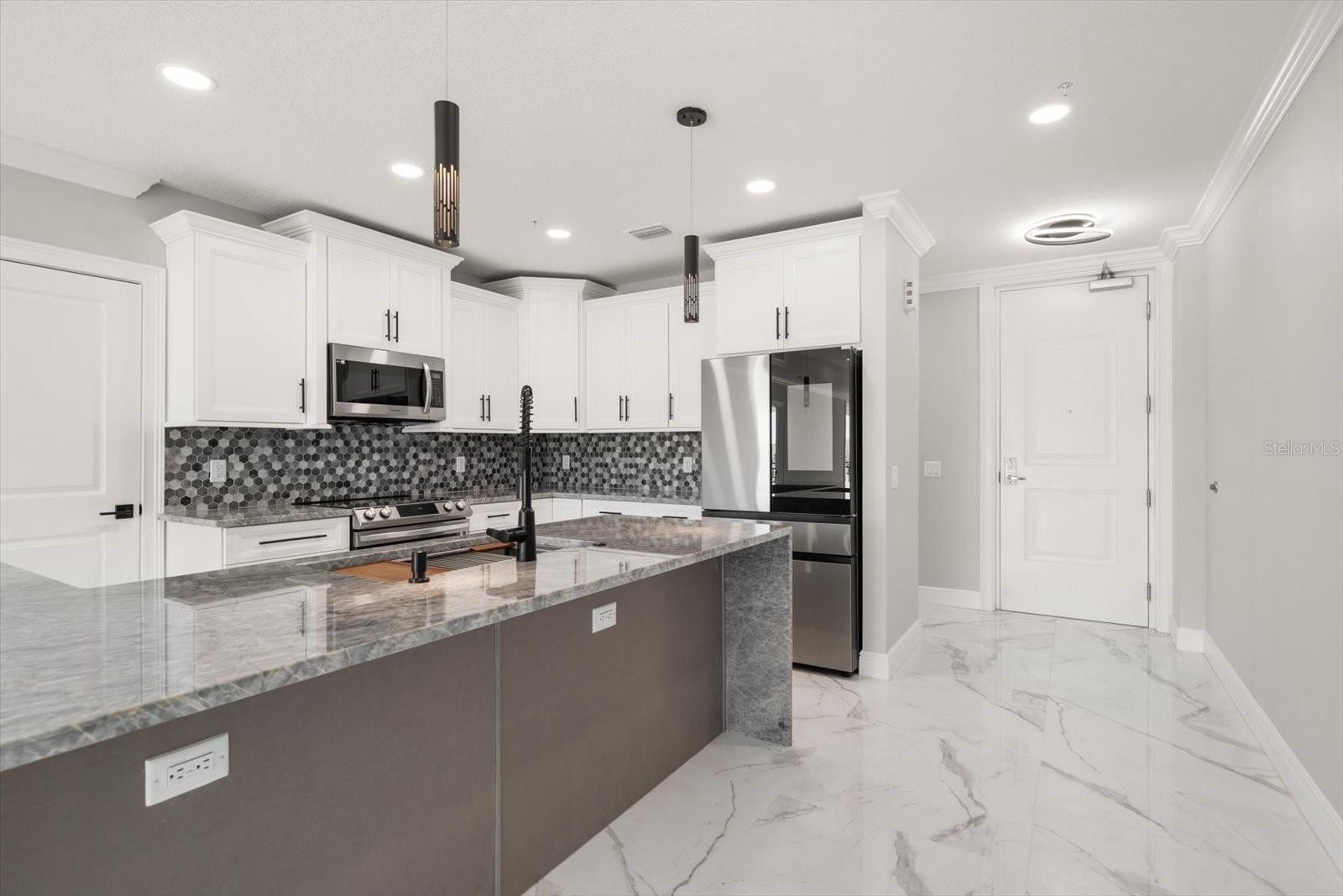211 DOLPHIN PT #303, CLEARWATER, FL, 33767