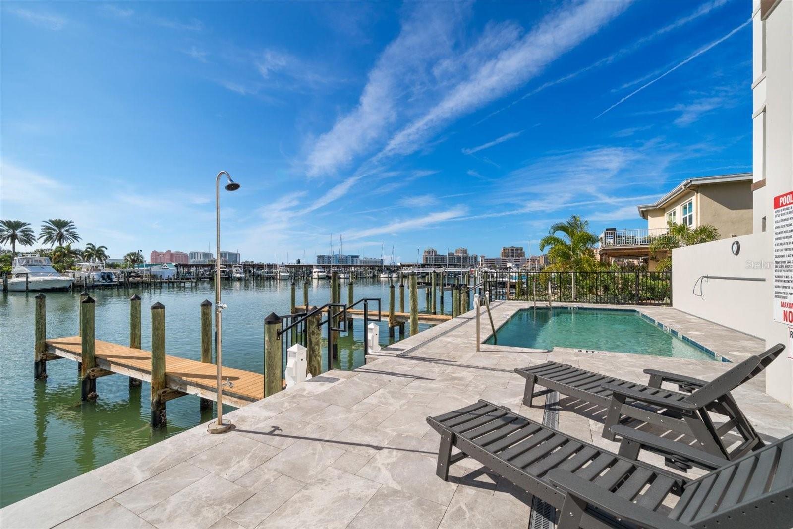 211 DOLPHIN PT #401, CLEARWATER BEACH, FL, 33767