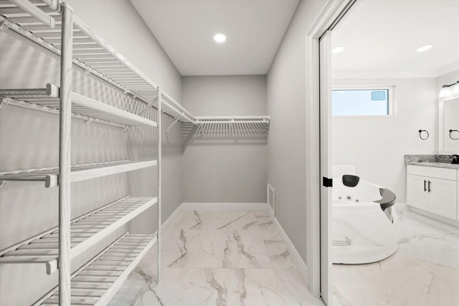 211 DOLPHIN PT #401, CLEARWATER BEACH, FL, 33767
