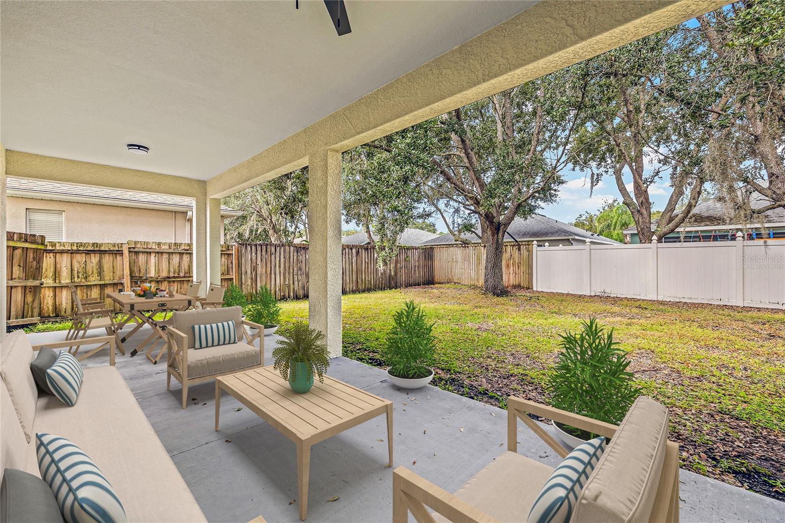 Lanai - Virtually Staged