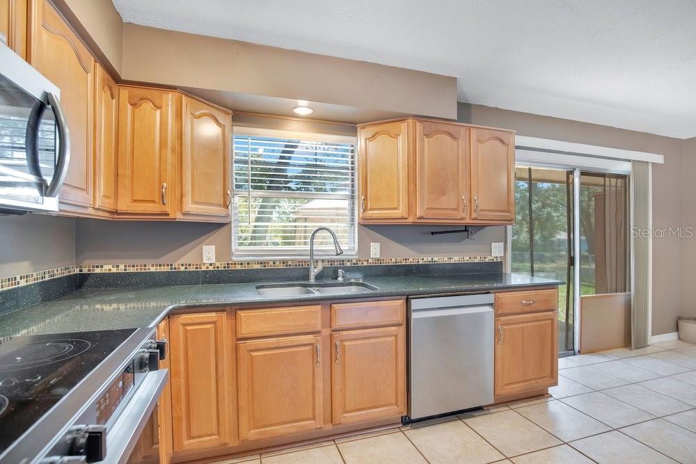 1813 OAKEY AVE, DELAND, FL, 32720