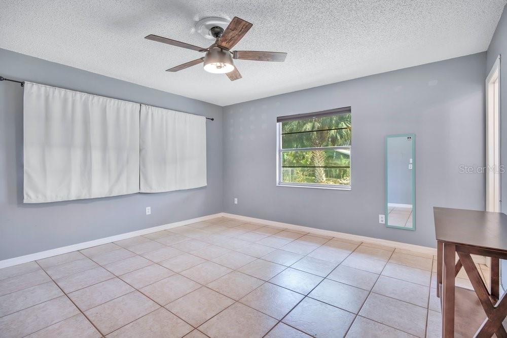 1813 OAKEY AVE, DELAND, FL, 32720